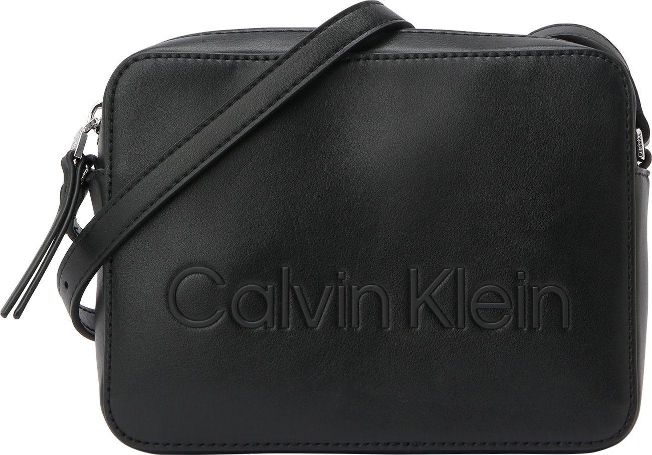 Calvin Klein Taška přes rameno černá